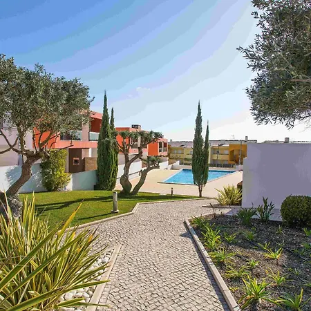 公寓 Sunny 3 With Pool By Homing *