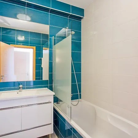 Apartment Sunny 3 With Pool By Homing